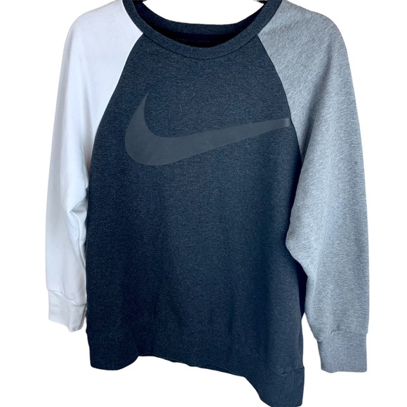 Nike Dri-Fit Swoosh Training Sweatshirt Pullover Grey White Small - Picture 2 of 11